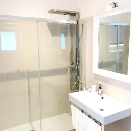 Flowers Sweet Bed and breakfast