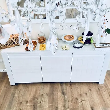 Flowers Sweet לינה וארוחת בוקר