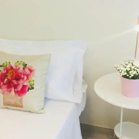 Bed & Breakfast Flowers Sweet Vasto