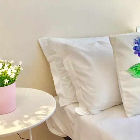 Flowers Sweet Bed & Breakfast *
