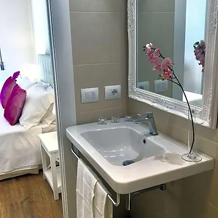 Bed & Breakfast Flowers Sweet Vasto