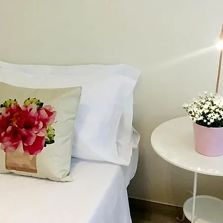 Bed & Breakfast Flowers Sweet