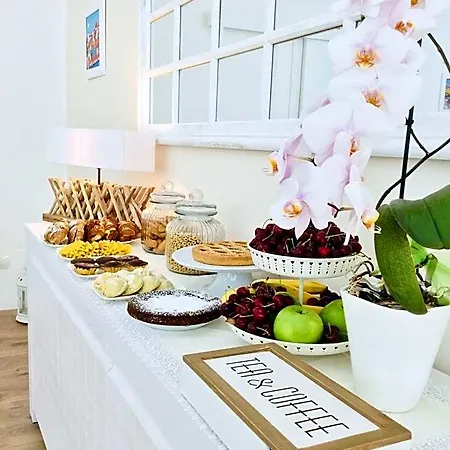 Bed & Breakfast Flowers Sweet 3*