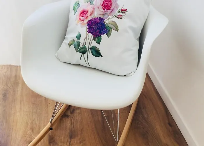 Flowers Sweet Bed & Breakfast 3*